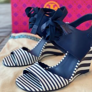 Tory Burch Nautical stripe wedges. Size 8